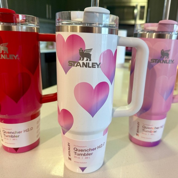 2026 Valentine’s Stanley White Tumbler with Pink and Purple Hearts 30oz - Picture 4 of 4